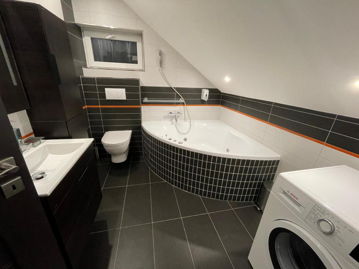 Apartmany Diana Dunajská Streda Buitenkant foto