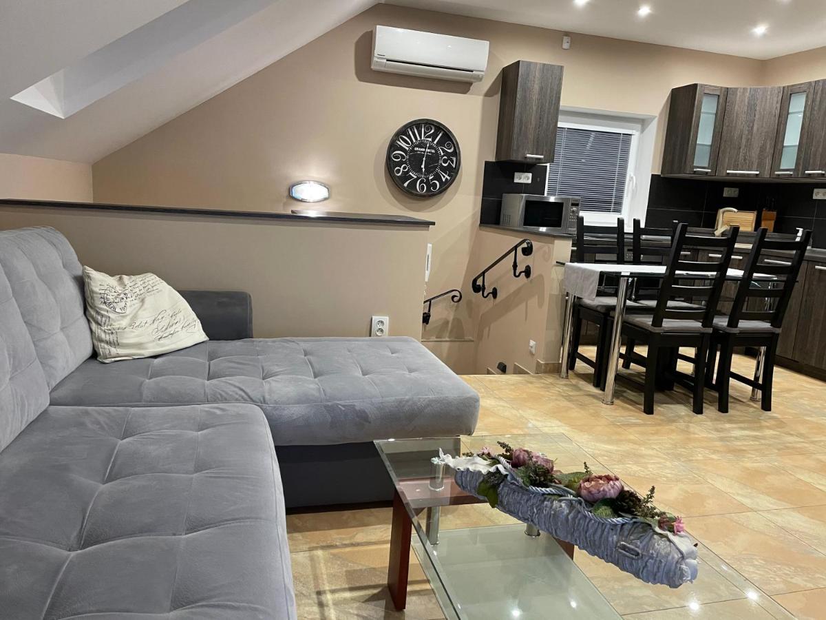 Apartmany Diana Dunajská Streda Buitenkant foto
