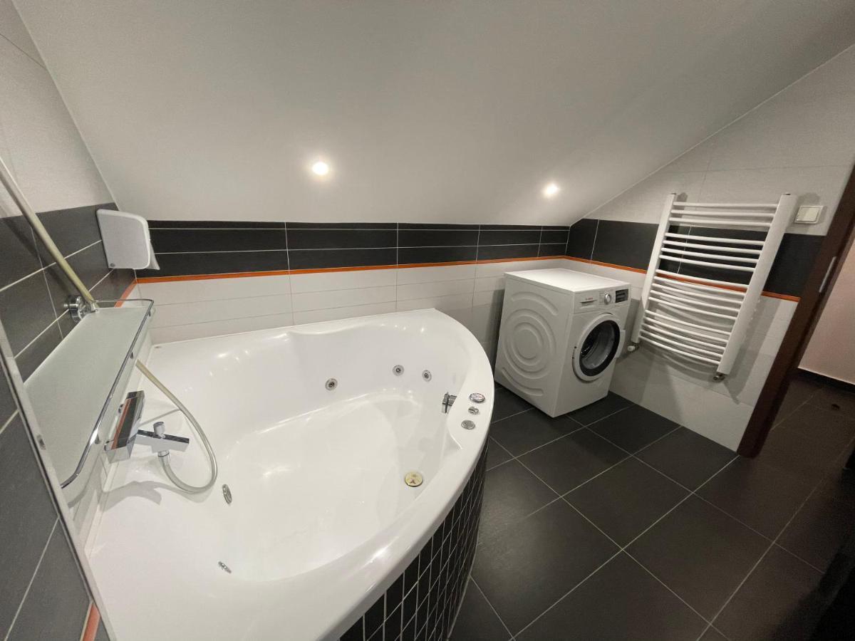 Apartmany Diana Dunajská Streda Buitenkant foto
