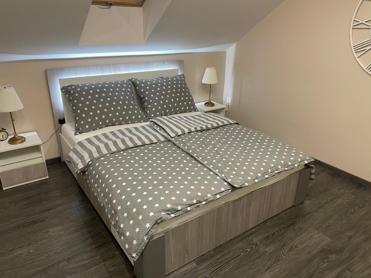 Apartmany Diana Dunajská Streda Buitenkant foto