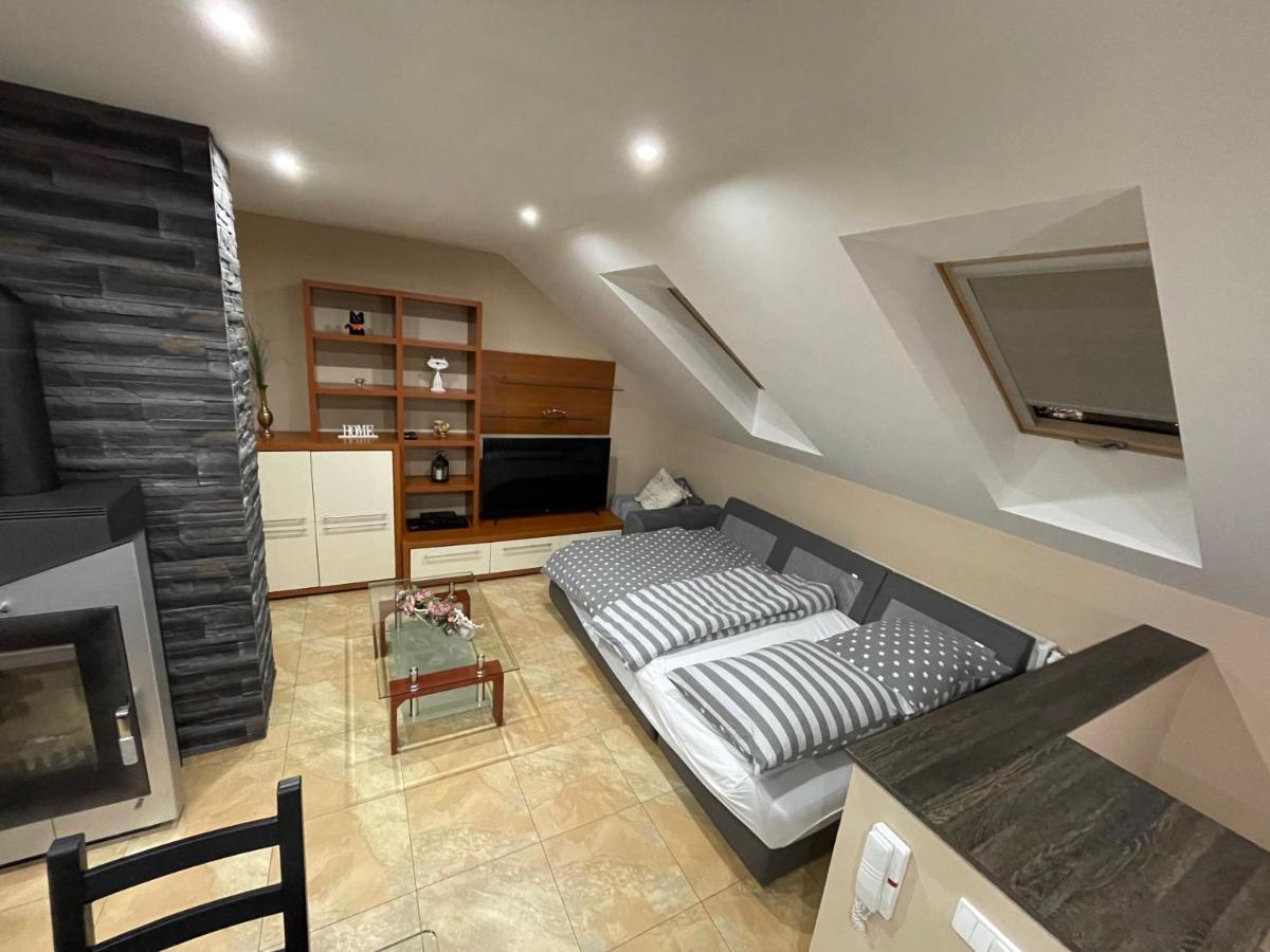 Apartmany Diana Dunajská Streda Buitenkant foto
