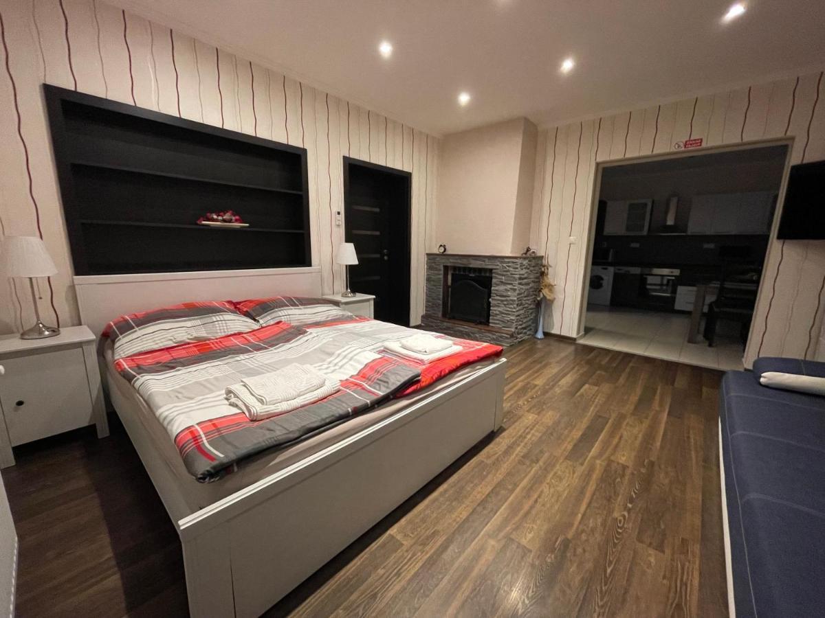 Apartmany Diana Dunajská Streda Buitenkant foto
