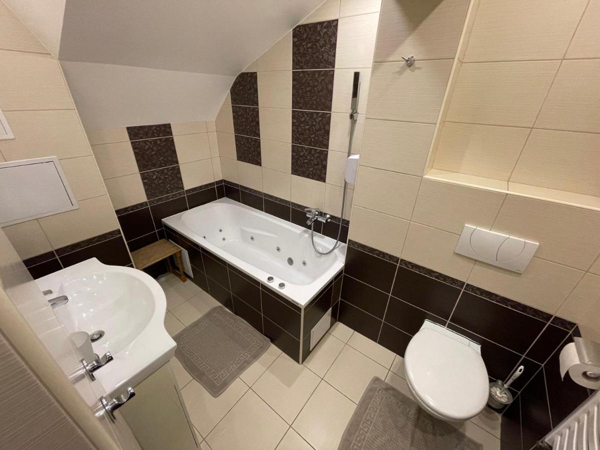 Apartmany Diana Dunajská Streda Buitenkant foto