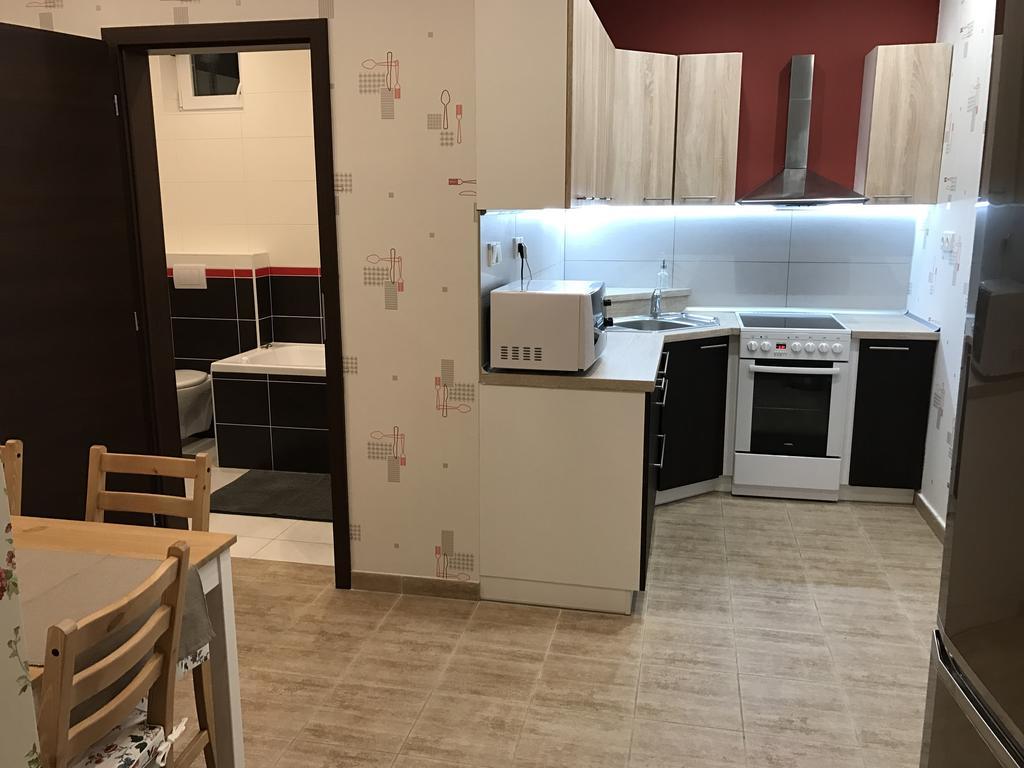 Apartmany Diana Dunajská Streda Buitenkant foto