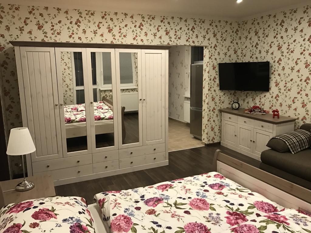 Apartmany Diana Dunajská Streda Buitenkant foto